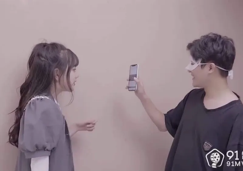 Tống con ghệ tình khi phát hiện clip tự sướng trên điện thoại